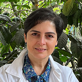 Dra. Larissa Guillen Conde